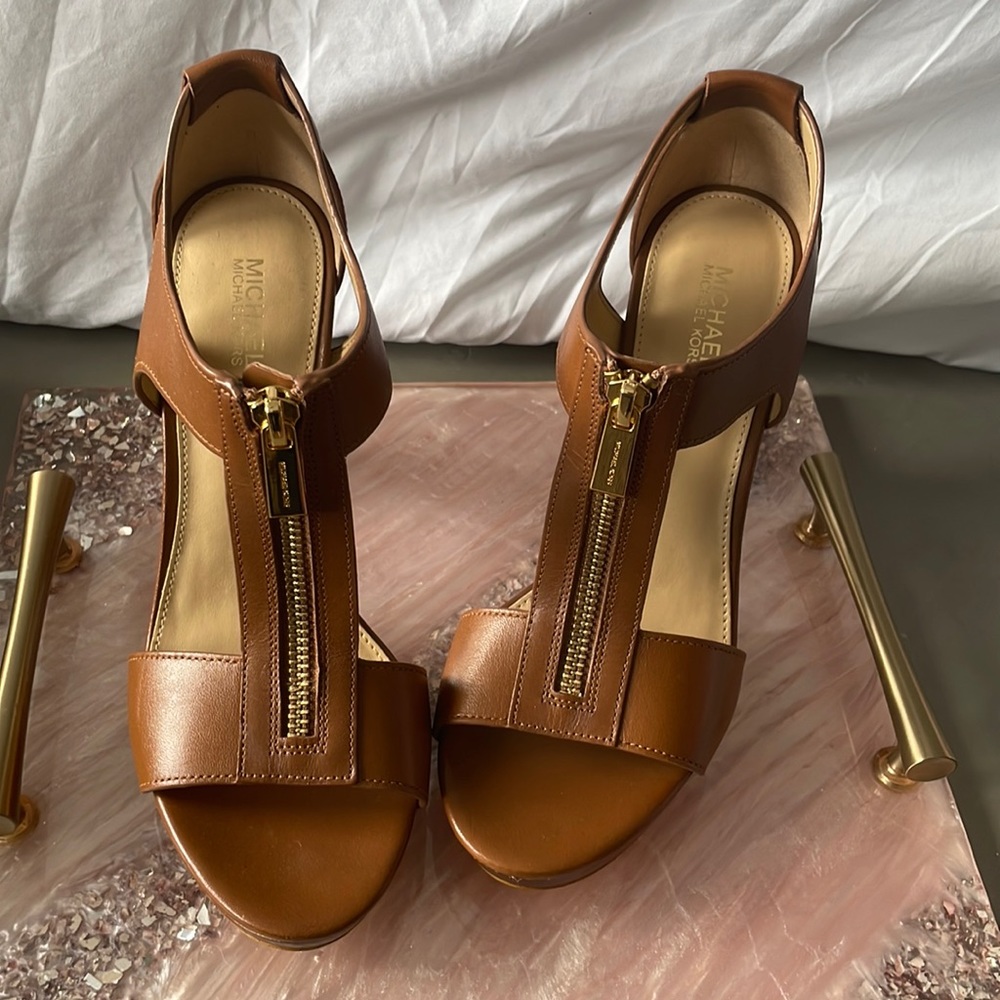 Michael Kors brown heels with gold zipper